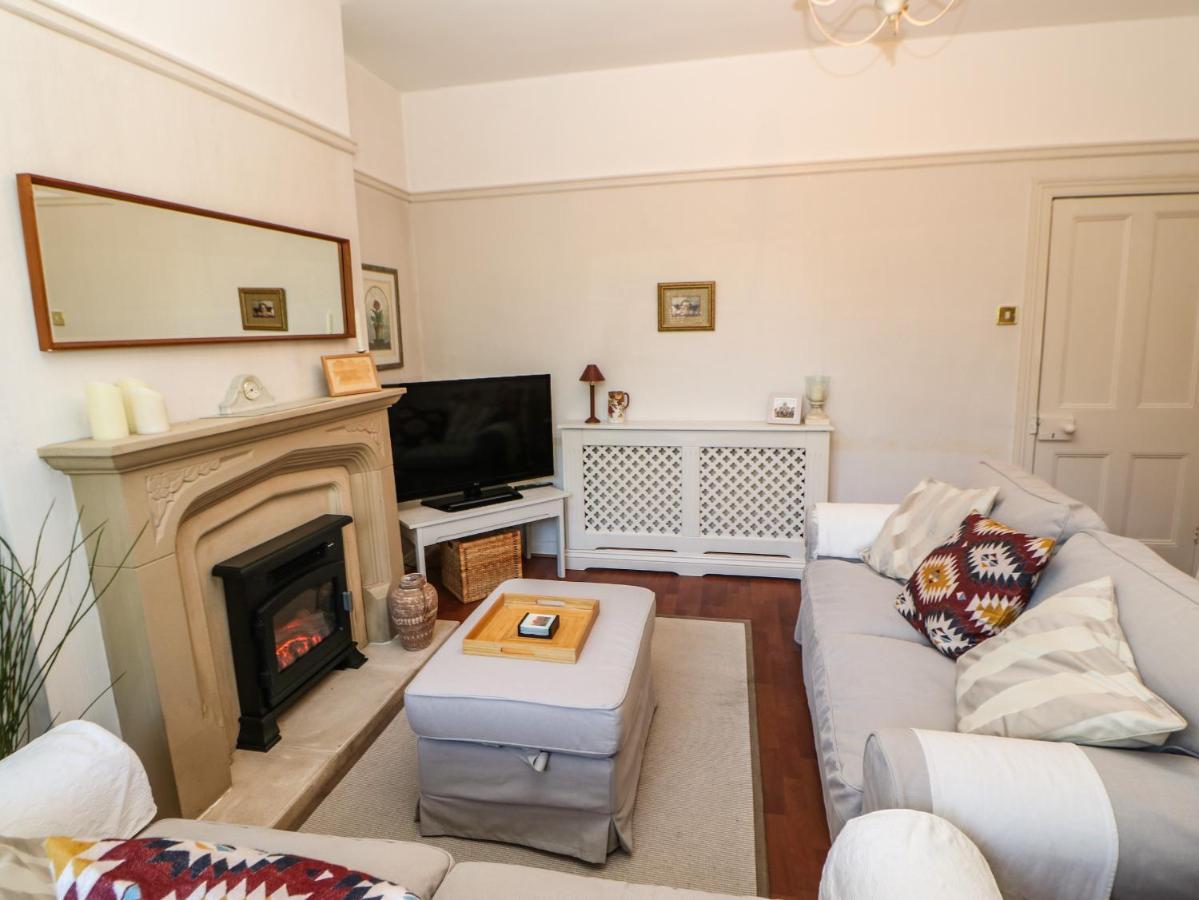 Pilgrim Cottage Бишъп Оукланд Екстериор снимка