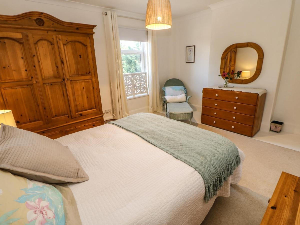 Pilgrim Cottage Бишъп Оукланд Екстериор снимка
